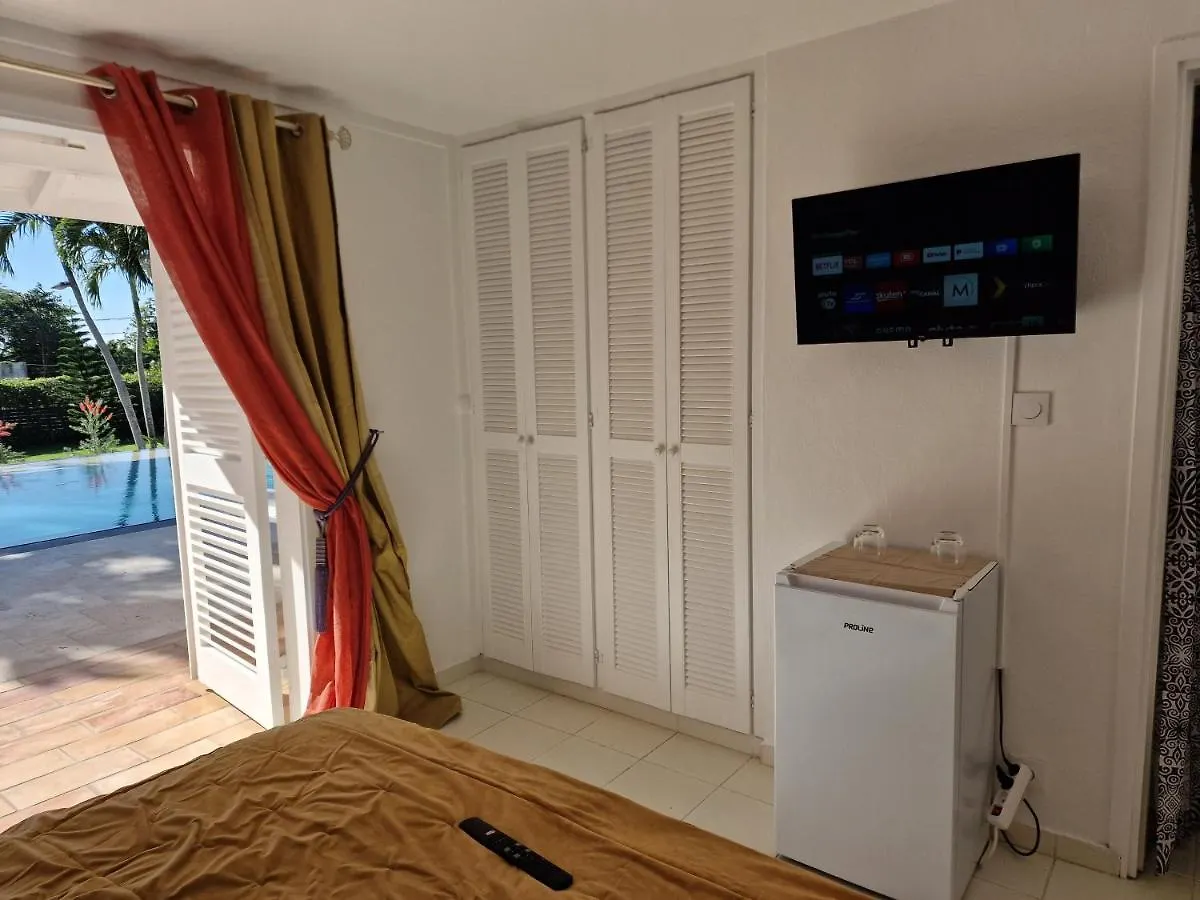Appartements De Luxe . Propriete De Luxe Baie-Mahault